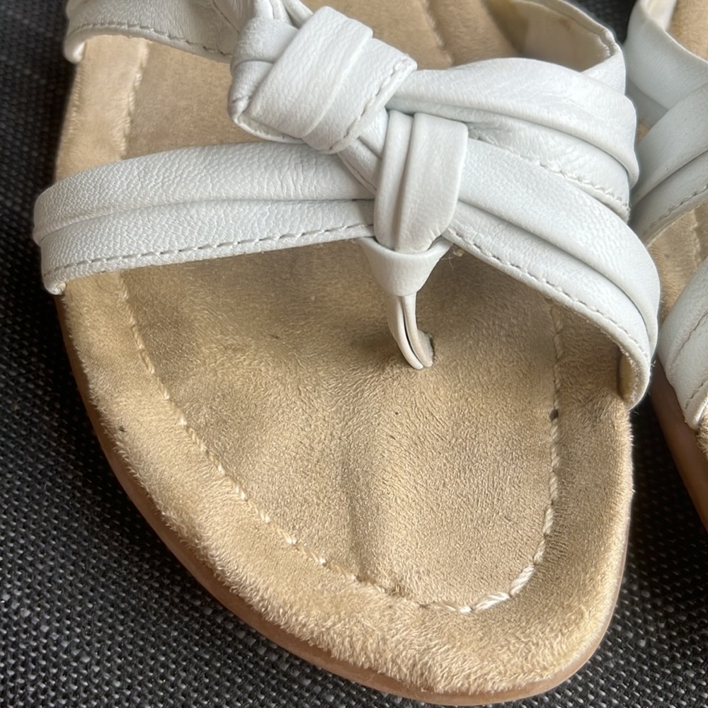Bare Traps White Chelby Leather Sandal Size 9M - Picture 3 of 9